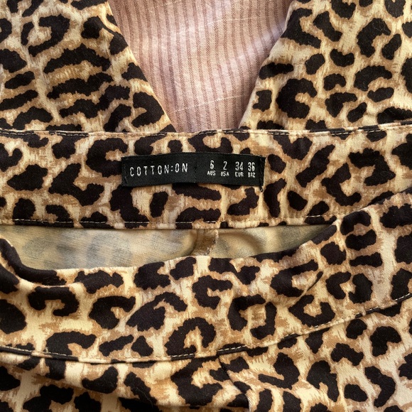 Cotton On leopard print ankle pants - Picture 5 of 6